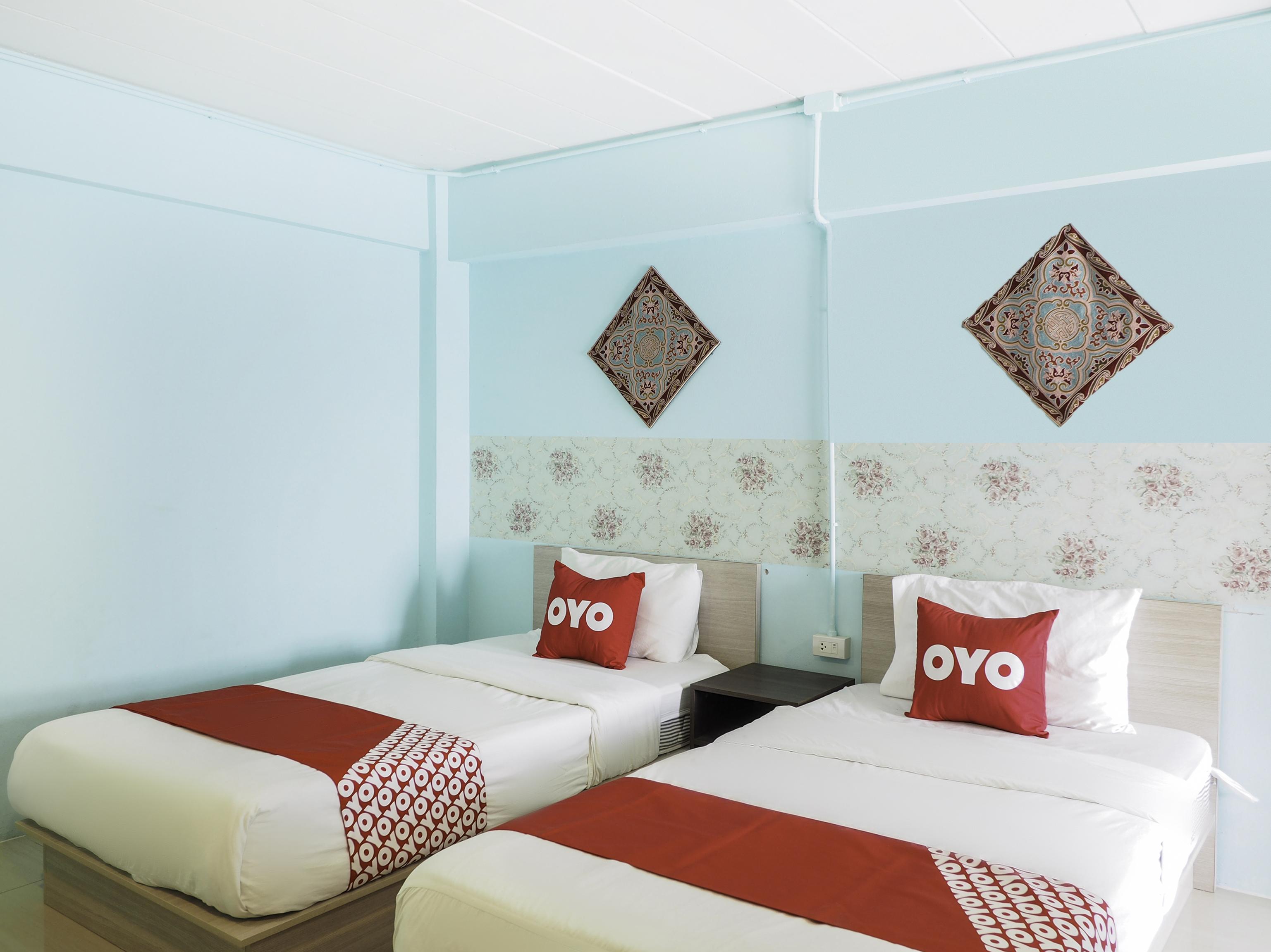 Oyo 983 The Private Hotel Chiang Mai Exteriör bild